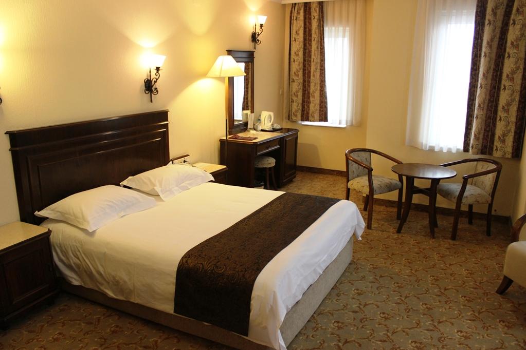 Montania Town Hotel מודניה חדר תמונה